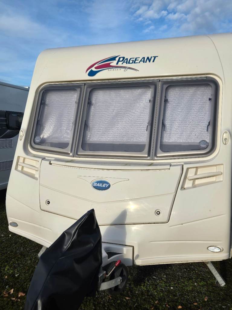 Baileys twin axle caravan 