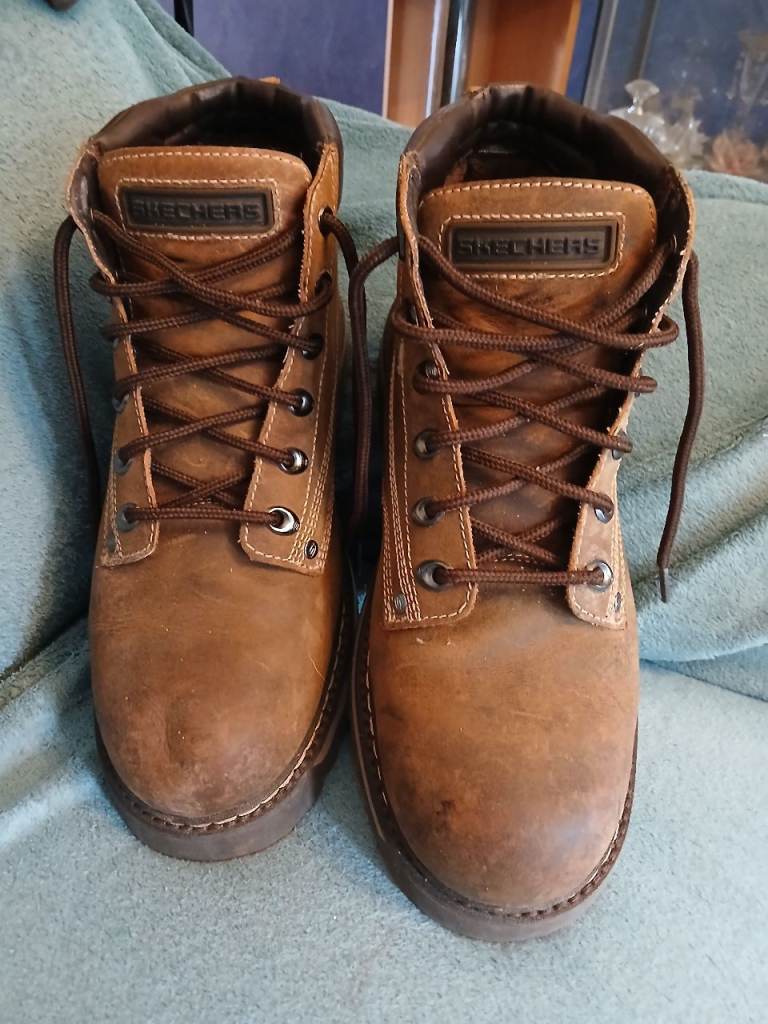Mens sketches leather boots