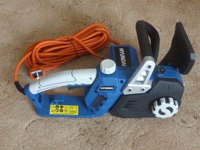 Hyundai HYC2400E Chainsaw 230V Unused in box