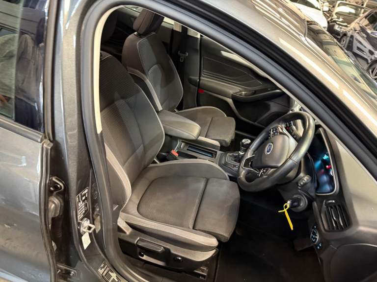 FORD FOCUS 1.5 EcoBlue Zetec 2018