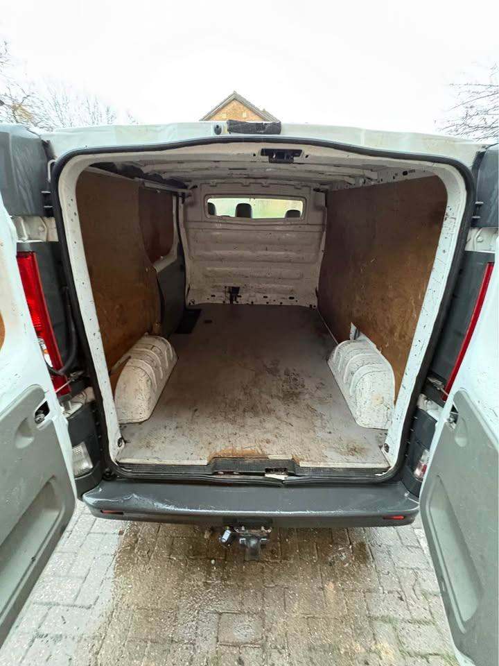 Renault, TRAFIC, Panel Van, 2011, Manual, 1996 (cc)