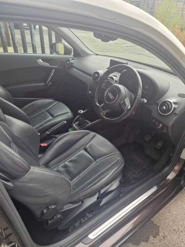 Audi, A1, Hatchback, 2011, Manual, 1598 (cc), 3 doors