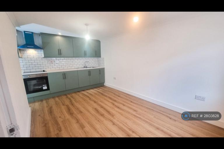 2 bedroom house in Rutland Mews, Cardiff, CF11 (2 bed) (#2803828)