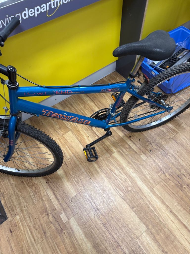 Diamondback Topanga 3x50 Mountain Bike – 26” Wheels – Good Condition