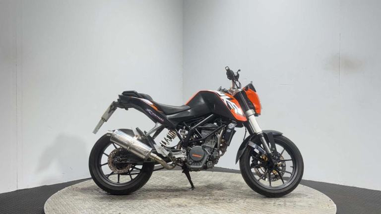 KTM Duke 2014 29K RUNNING PROJECT BIKE SUPERMOTO NAKED BIKE 125CC 15BHP