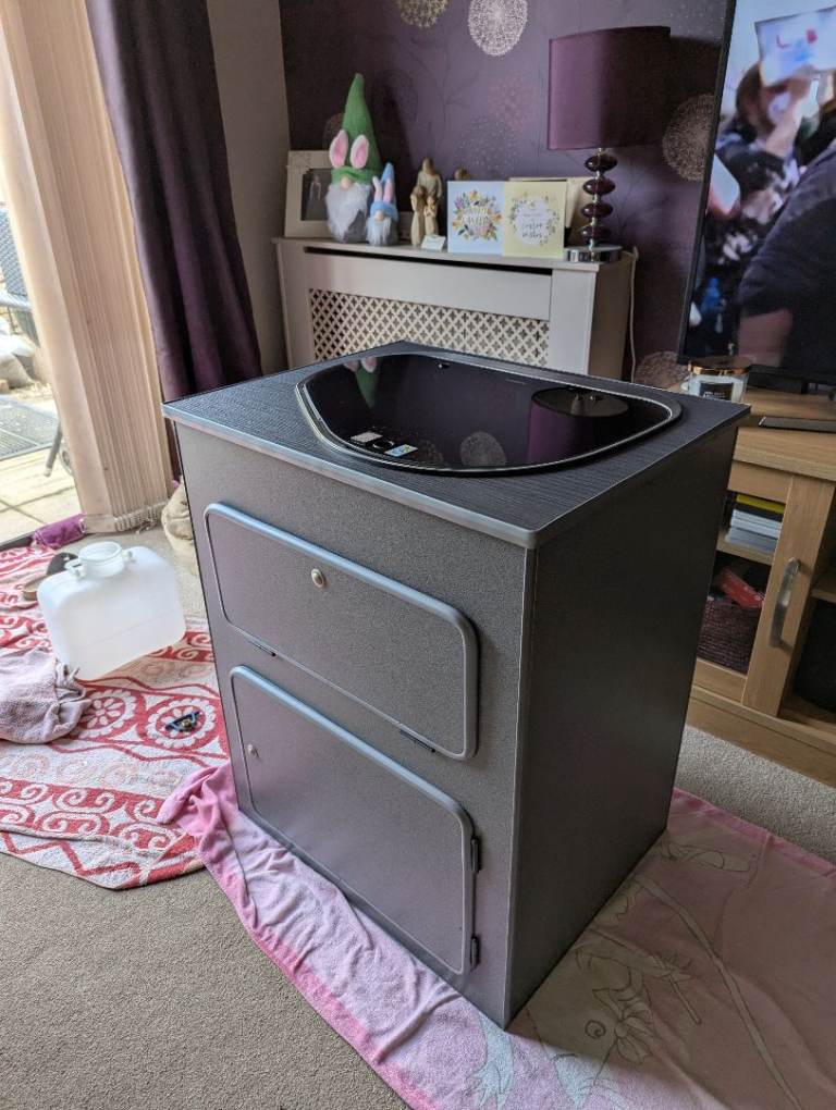 Day van kitchen unit 