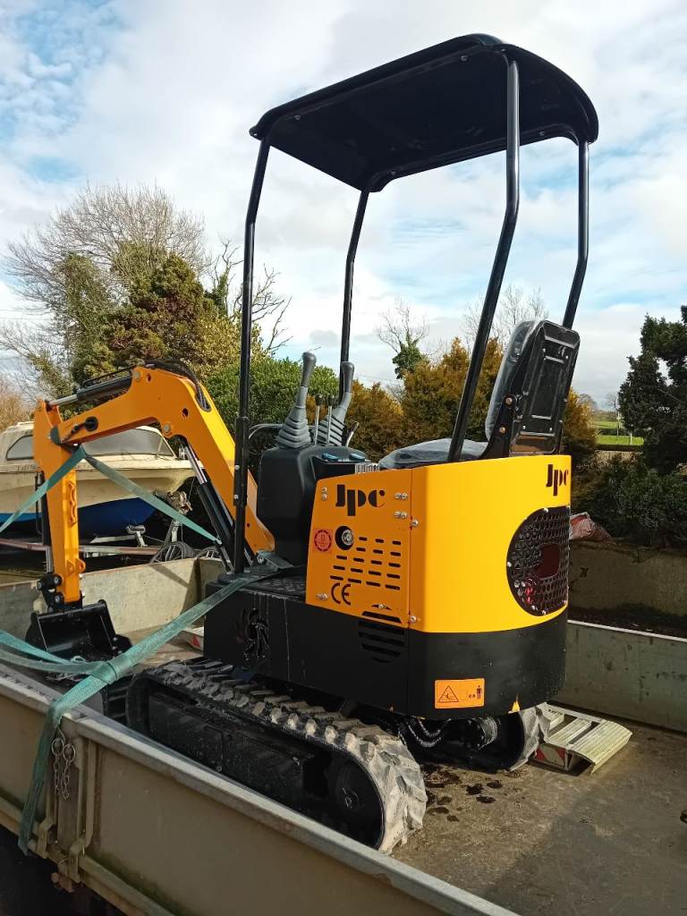 Mini Digger 1 ton JPC HT12 (sold)