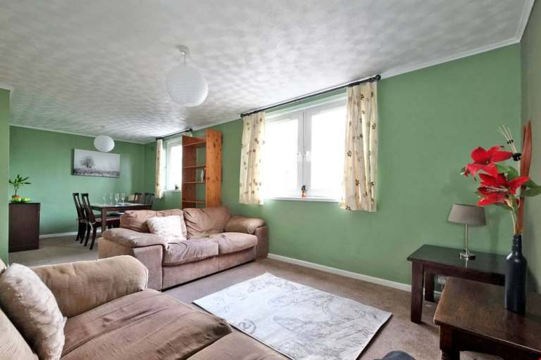 Pet-friendly Sunniest 2 Bed Maisonette Incl. All Bills
