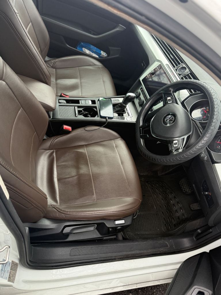 Vw Passat Wolverhampton taxi 