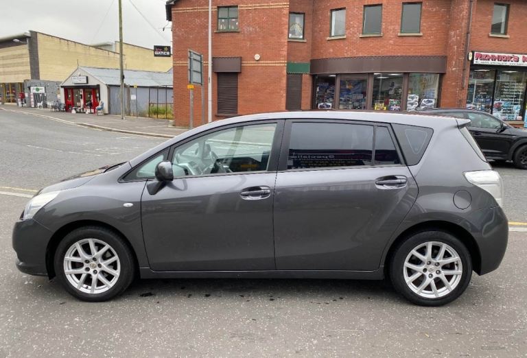 Toyota Verso, D4D 2.0, 7 seater, grey