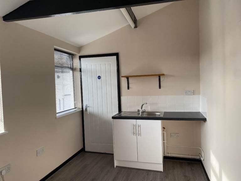 Space to let in Causeway, Godmanchester