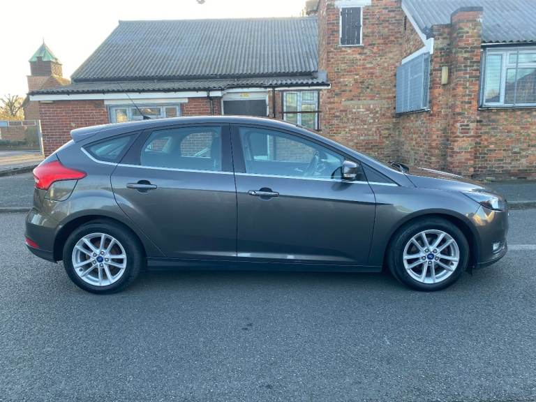 FORD FOCUS  1.0t  ZETEC  ECOBOOST   IN VGC  2016  NEW BELTS NEW SERVICE  WARRANTY GIVEN