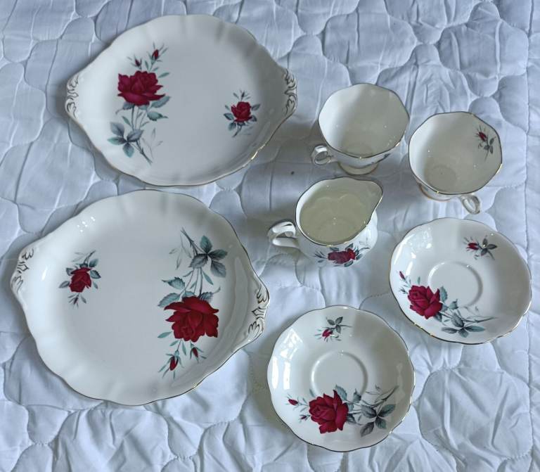Royal Albert Sweet Romance bone china tea set for 2
