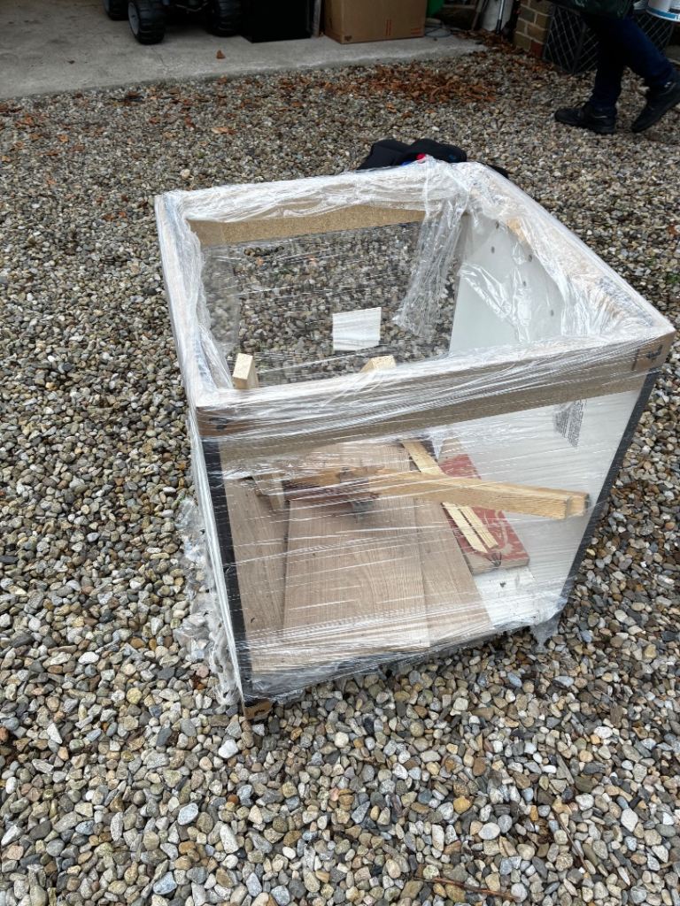 Howdens Floor Single Oven Carcass 