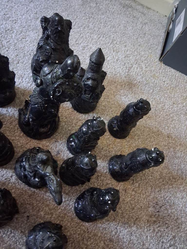 Decorative Black Stone Chess Set – Ornate Pieces