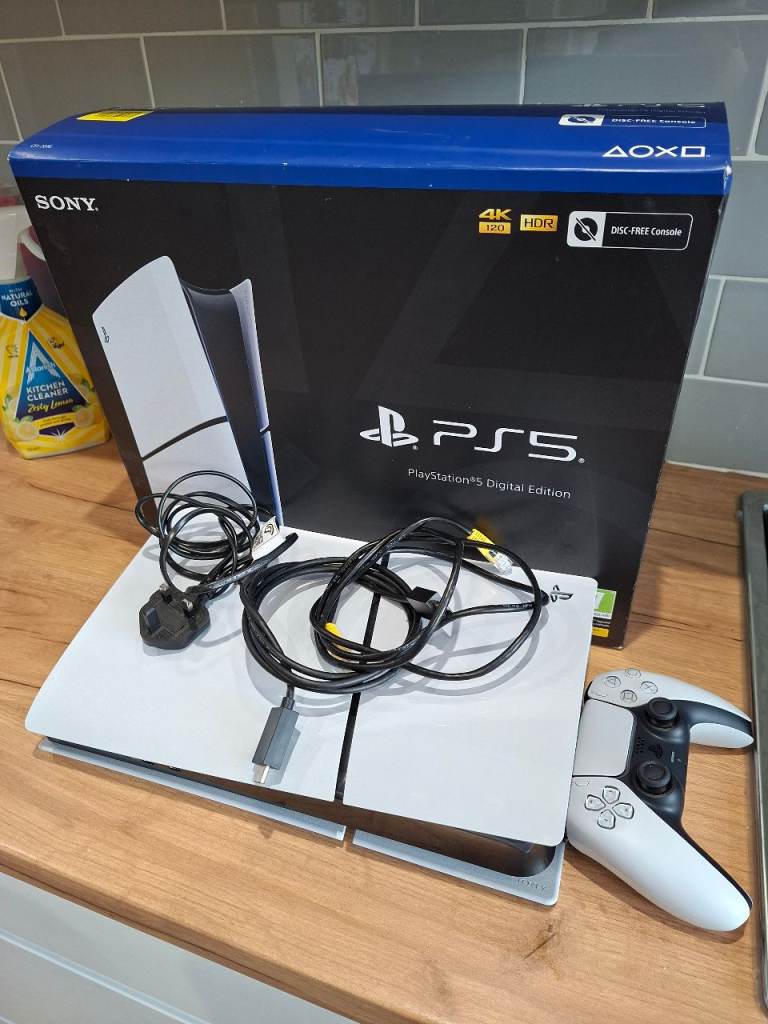 PS5 4K 120 HDR Digital edition 1TB