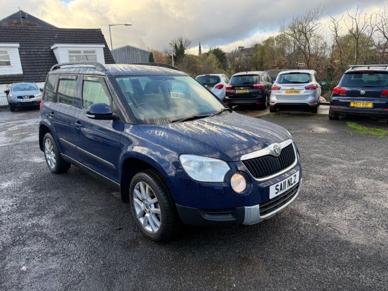  2011 Skoda, YETI 2.0 diesel elegance tdi  4x4 fsh 2 keys mot 1 year  125,000 Miles full