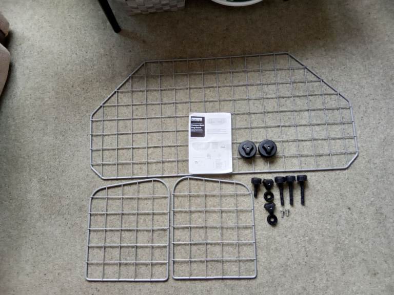 Halfords premium mesh dog guard 