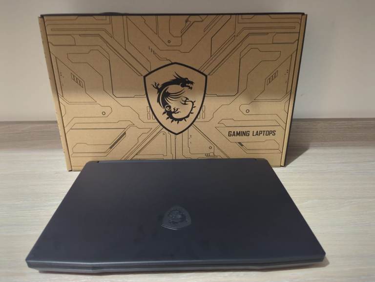 MSI Katana 15 HX.