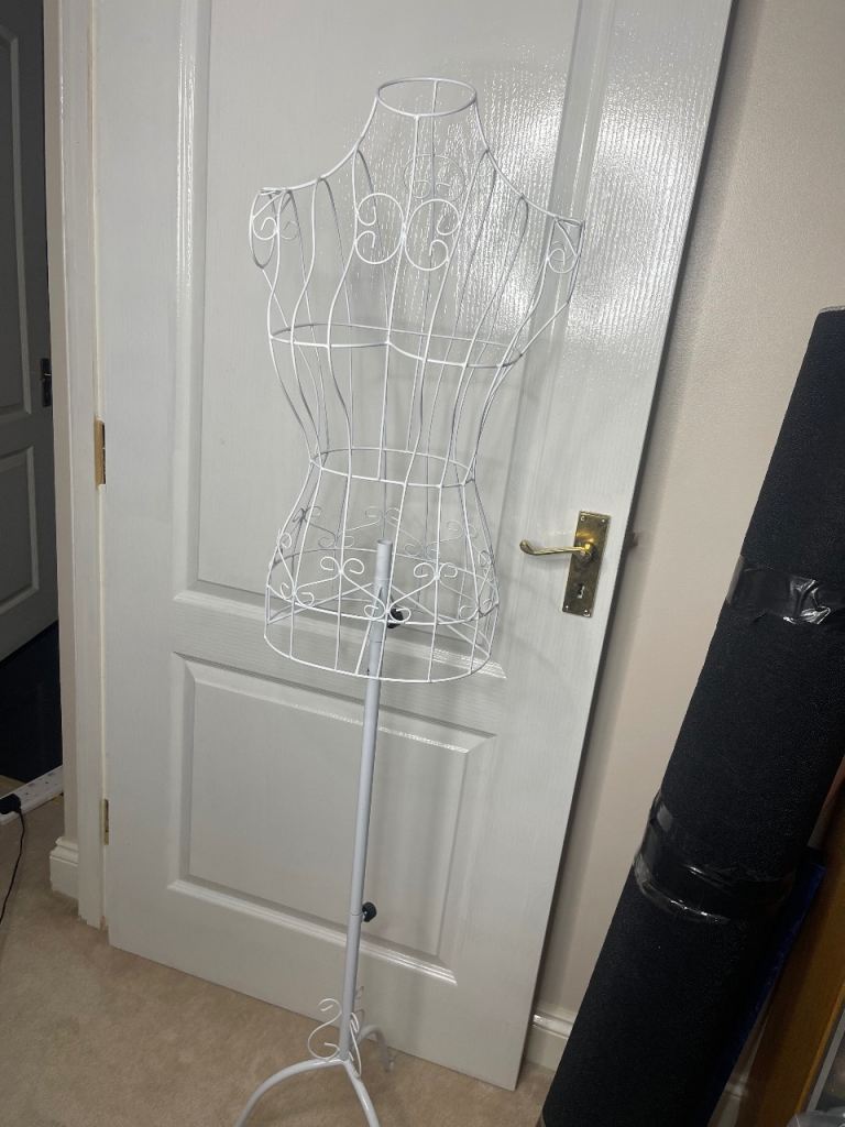 White mannequin with some scratches RRP £35