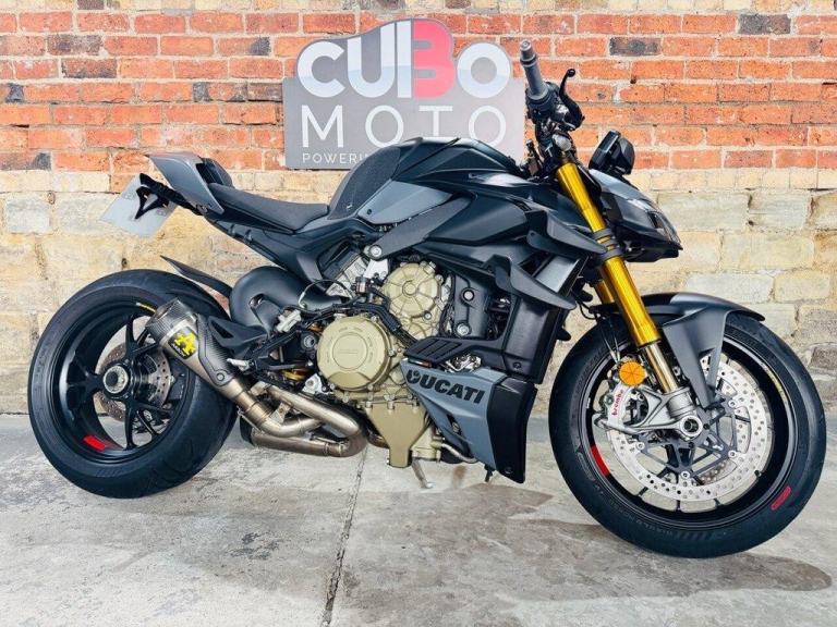 DUCATI STREETFIGHTER V4S EVO 2 2024 24