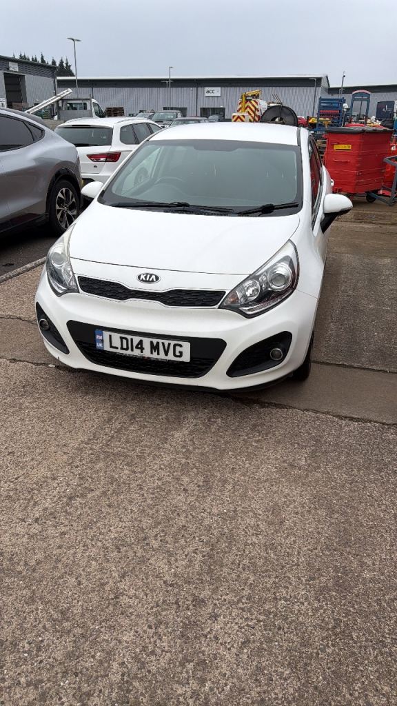 Kia, RIO, Hatchback, 2014, Manual, 1396 (cc), 5 doors