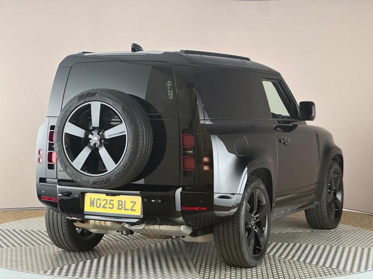 2025 Land Rover Defender 90 3.0 D350 MHEV X-Dynamic HSE Hard Top SUV Auto 4WD SWB Euro 6 (s/s) 3d...