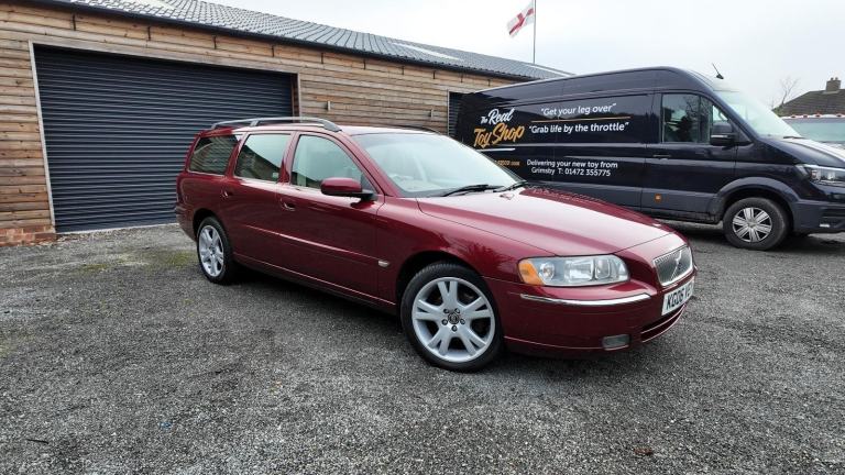 2006 Volvo V70 Auto Estate 2.4 Petrol 57k Ulez ,stunning example 16 Volvo stamps