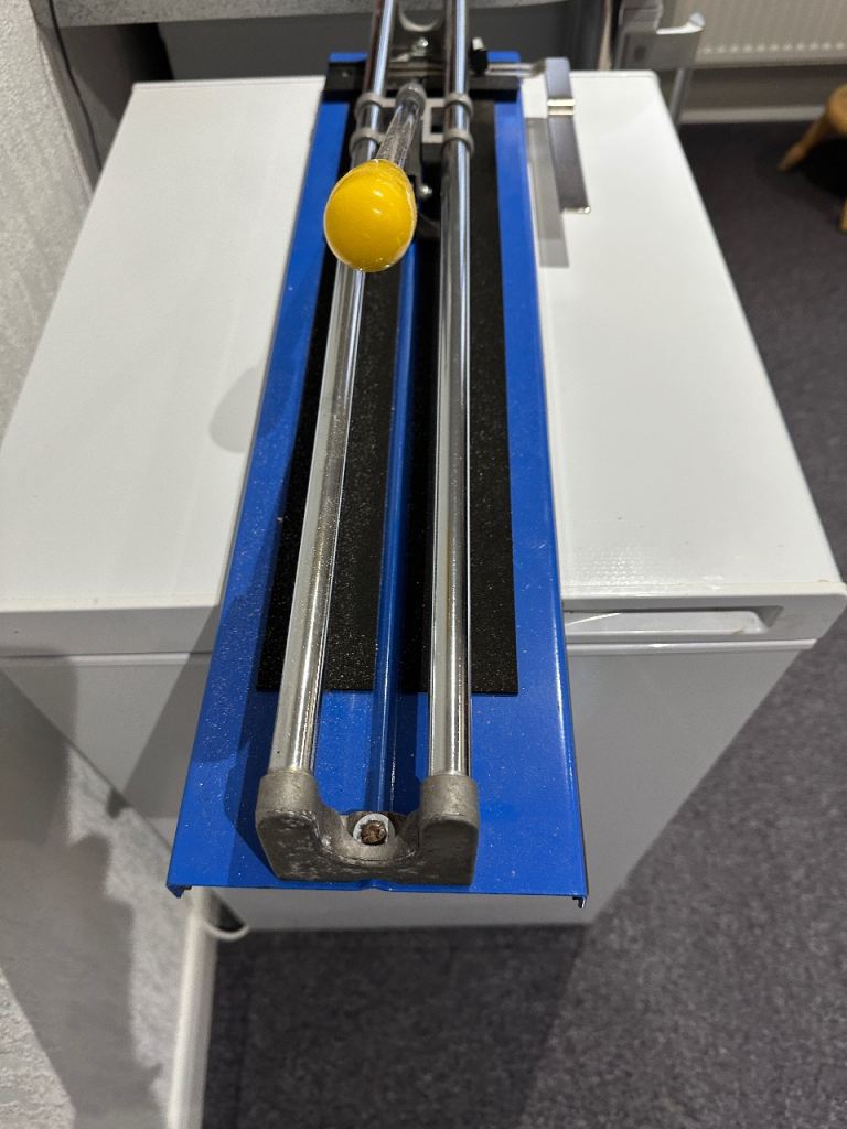 Tile cutter, New