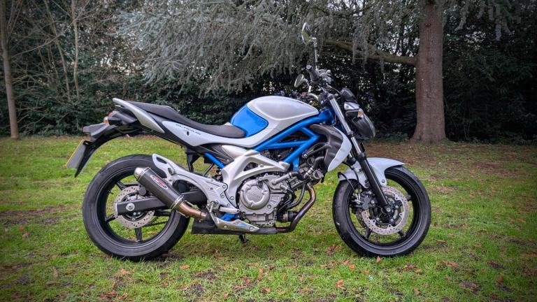 2009 Suzuki SFV Gladius 650 V-twin SV650 stunning naked motorcycle finance FSH 