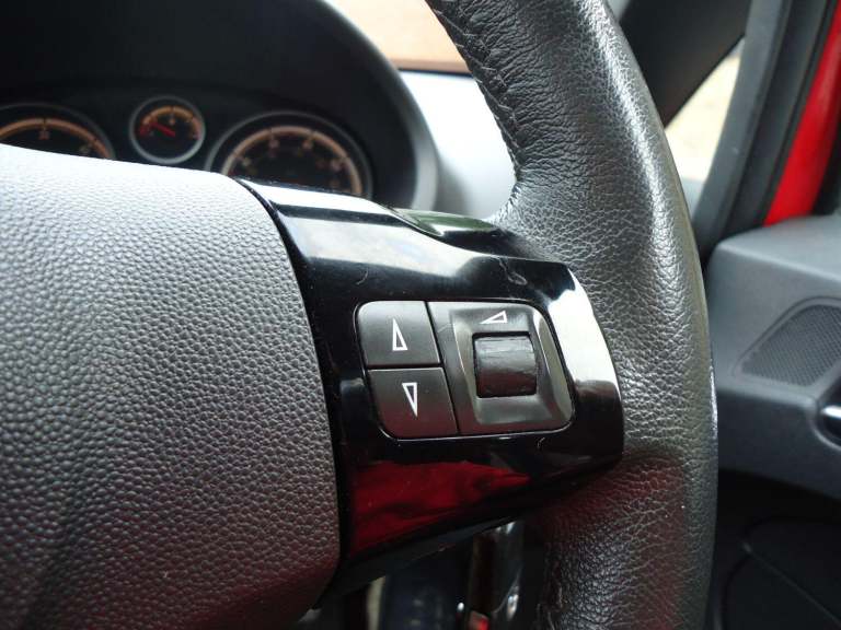 VAUXHALL CORSA 1.3 CDTi ecoFLEX Limited Edition Red Manual Diesel 2014