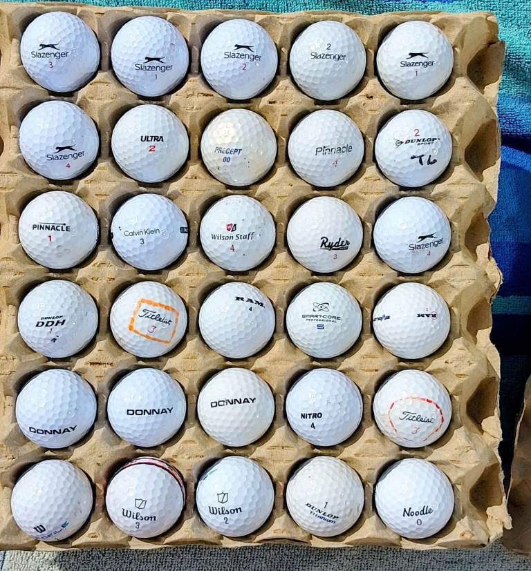 30 mixed golf balls in good clean condition Bargain £6