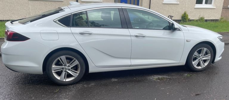 Vauxhall, INSIGNIA, Hatchback, 2017, Manual, 1598 (cc), 5 doors