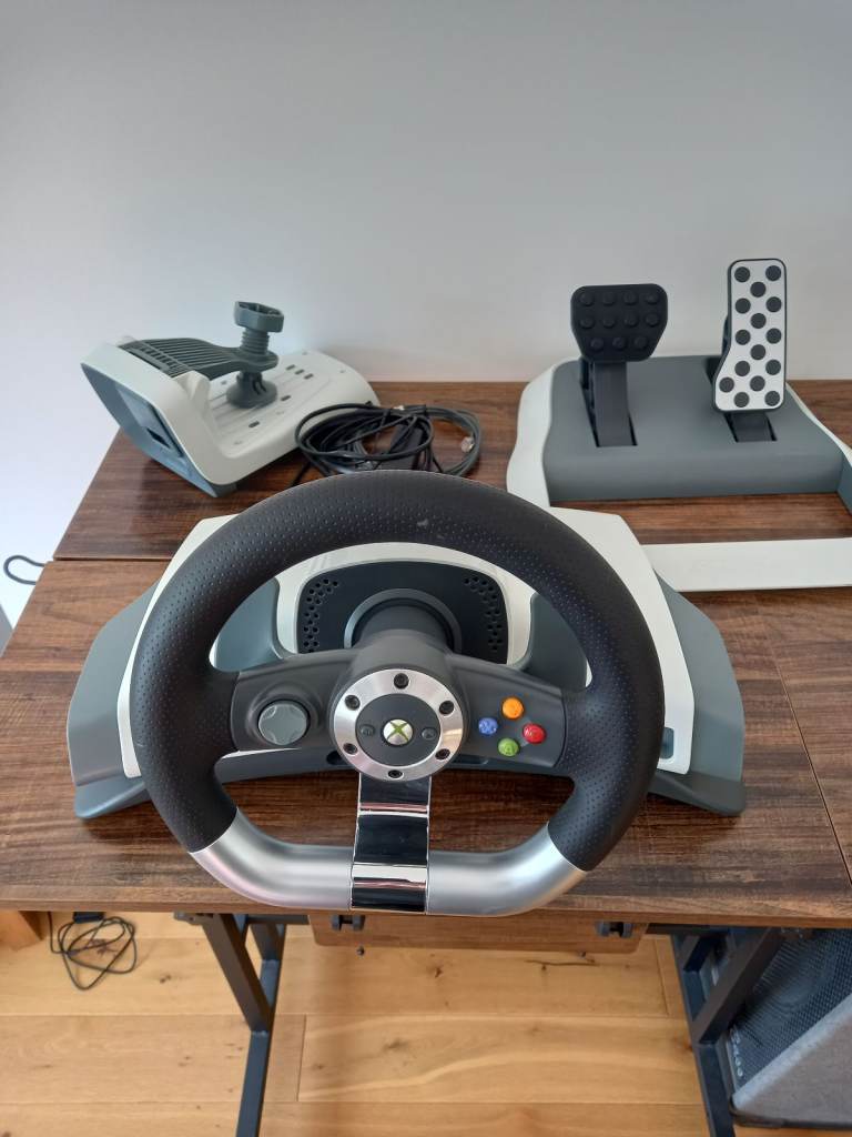 Xbox 360 wireless racing wheel 