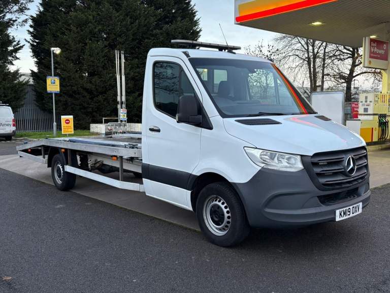 MERCEDES SPRINTER RECOVERY TRUCK