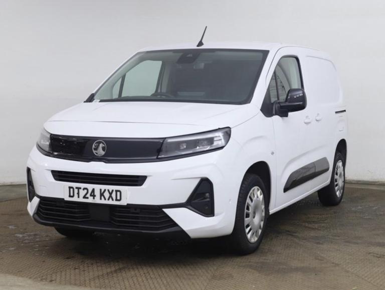VAUXHALL COMBO 1.5 COMBO Pro Edition 1.5 130 2024
