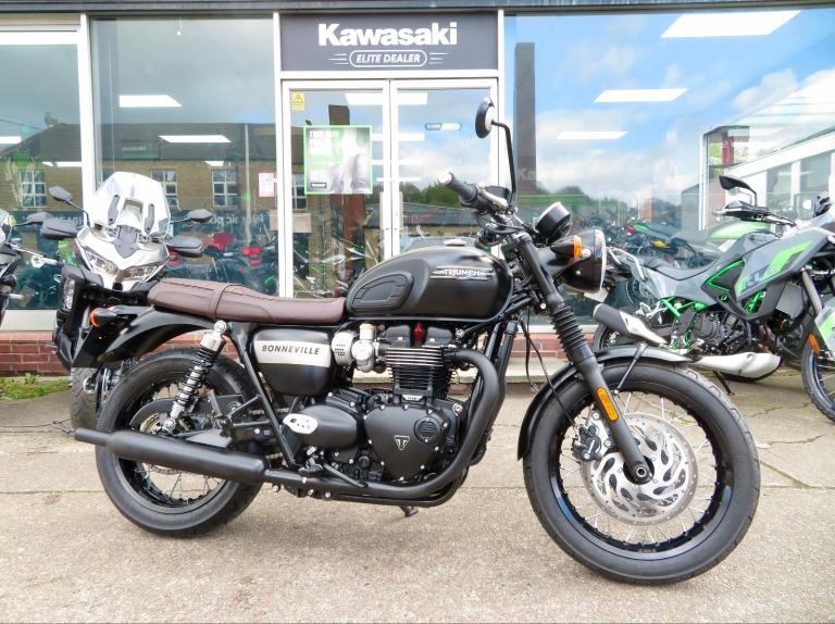 TRIUMPH BONNEVILLE T120 BLACK EDITION GOLD LINE 
