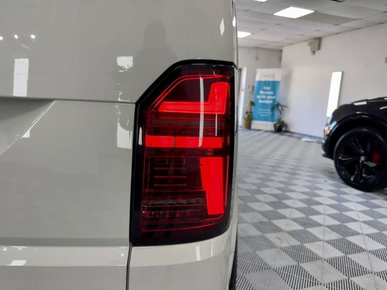 2021 Volkswagen Transporter 2.0 TDI 150 Highline Kombi Van DSG WINDOW VAN DIESEL Automatic