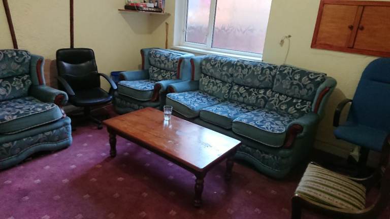 Double room for single person near city center 
