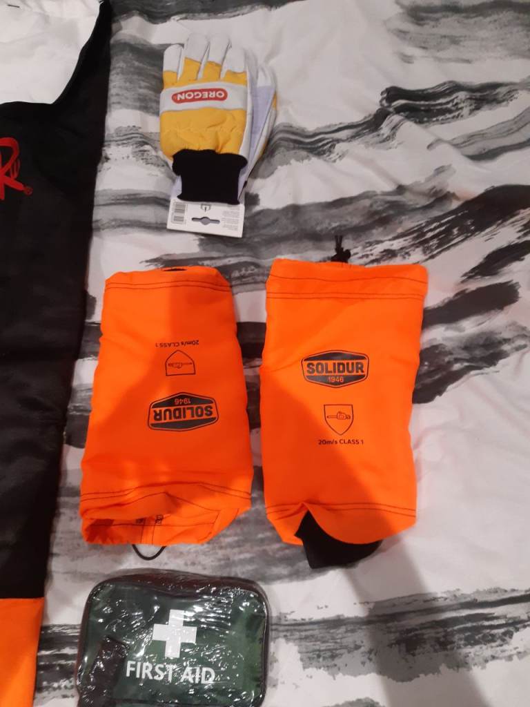 Almost new Chainsaw safety gear