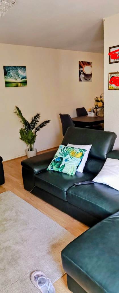 2 bedroom gff with garden 