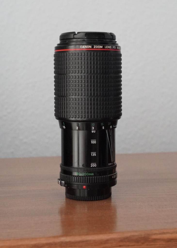 Canon 70-200L F4 zoom lens