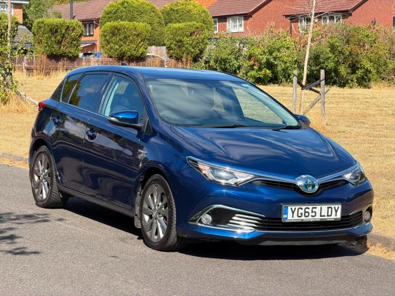Toyota Auris 1.8 VVT-h Excel CVT Euro 6 (s/s) 5dr Petrol/Electric Hybrid Automatic