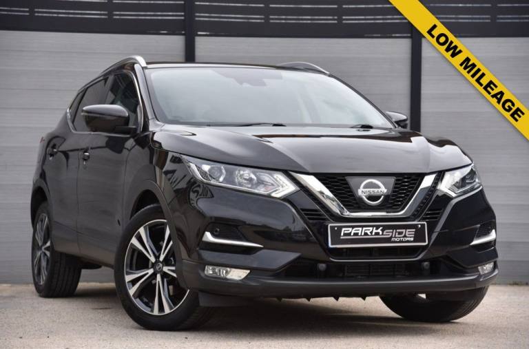 2017 Nissan Qashqai 1.2 DIG-T N-Connecta SUV 5dr Petrol XTRON Euro 6 (s/s) (115 ps) HATCHBACK Pet...