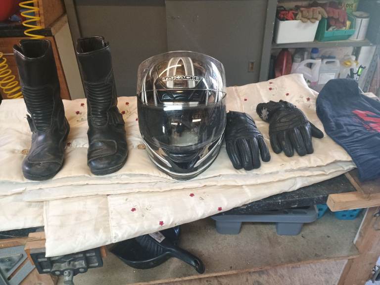 Motorcycle helmet, boots and gloves 