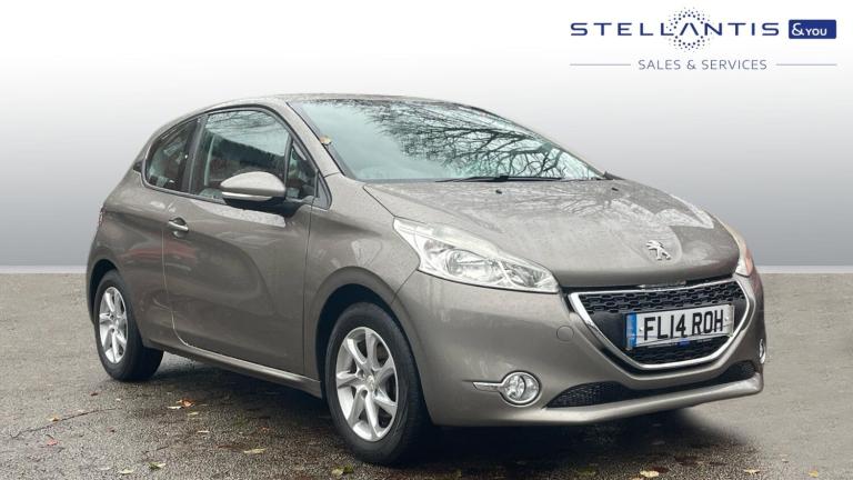 2014 Peugeot 208 1.2 VTi Active Hatchback 3dr Petrol Manual Euro 5 (82 ps) Hatchback Petrol Manual