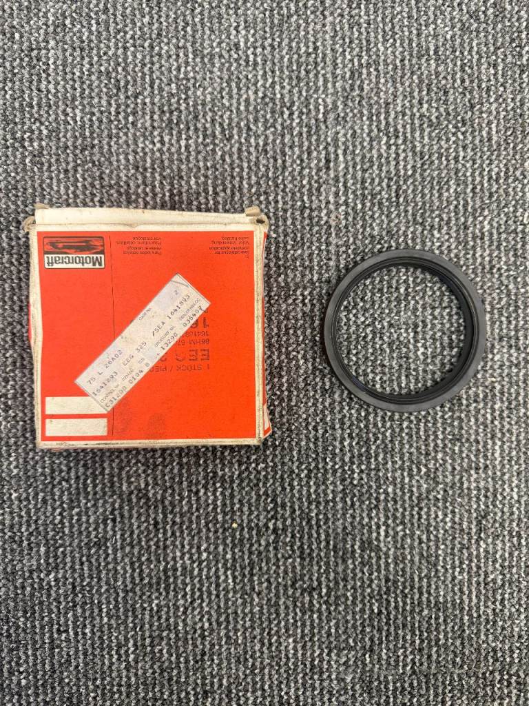 Genuine Ford Motorcraft Rear Crankshaft Oil Seal 1641893 – Brand New