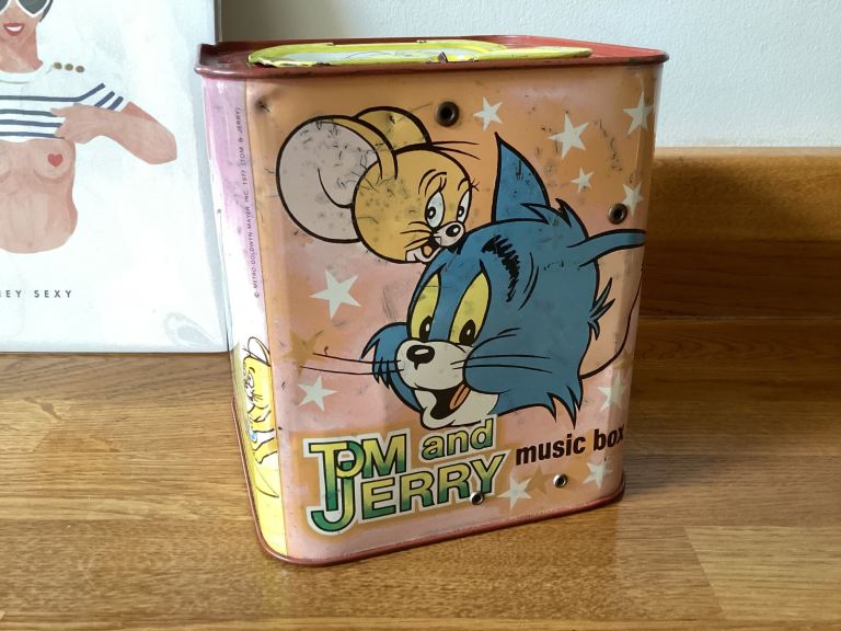 Vintage 1960s Burbank Toys 'Tom And Jerry' Music Box - RARE Design