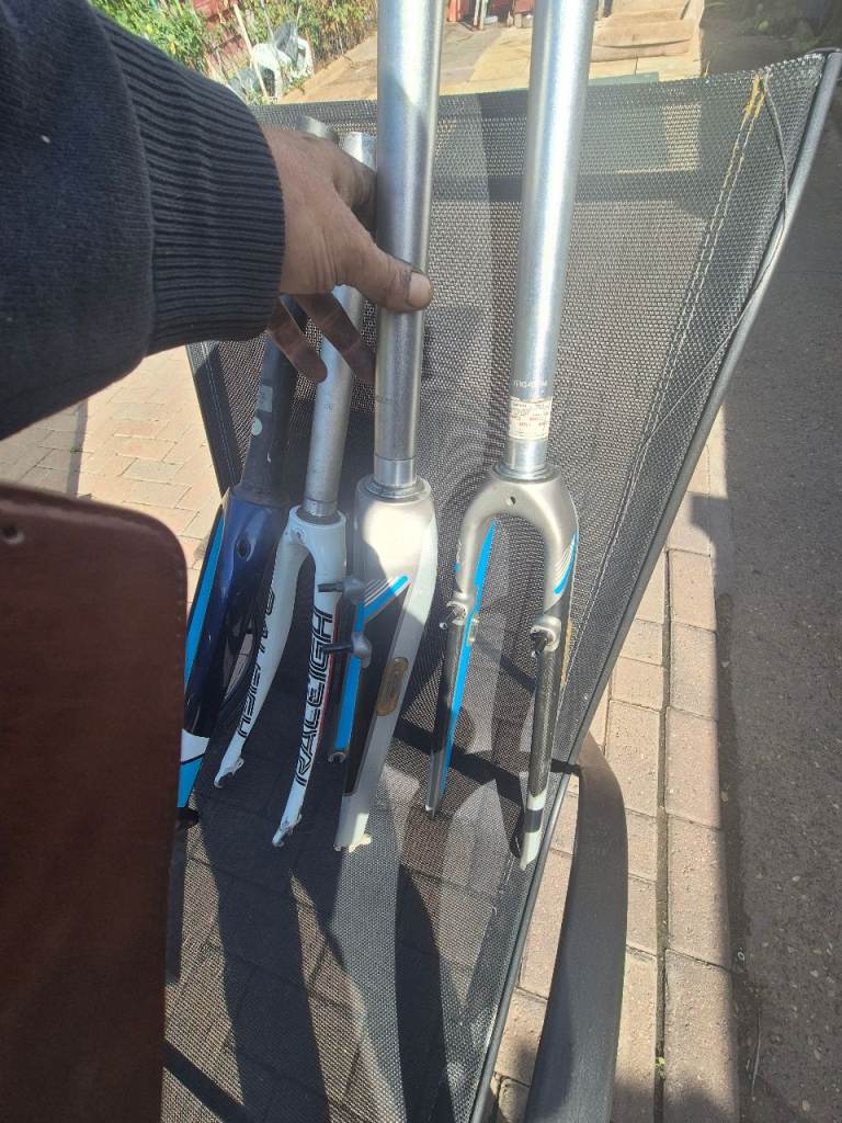 4x  Road Bike Carbon Forks 