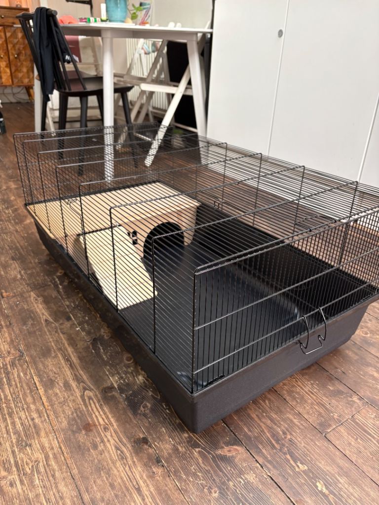 Volta 100cm Hamster Cage Black